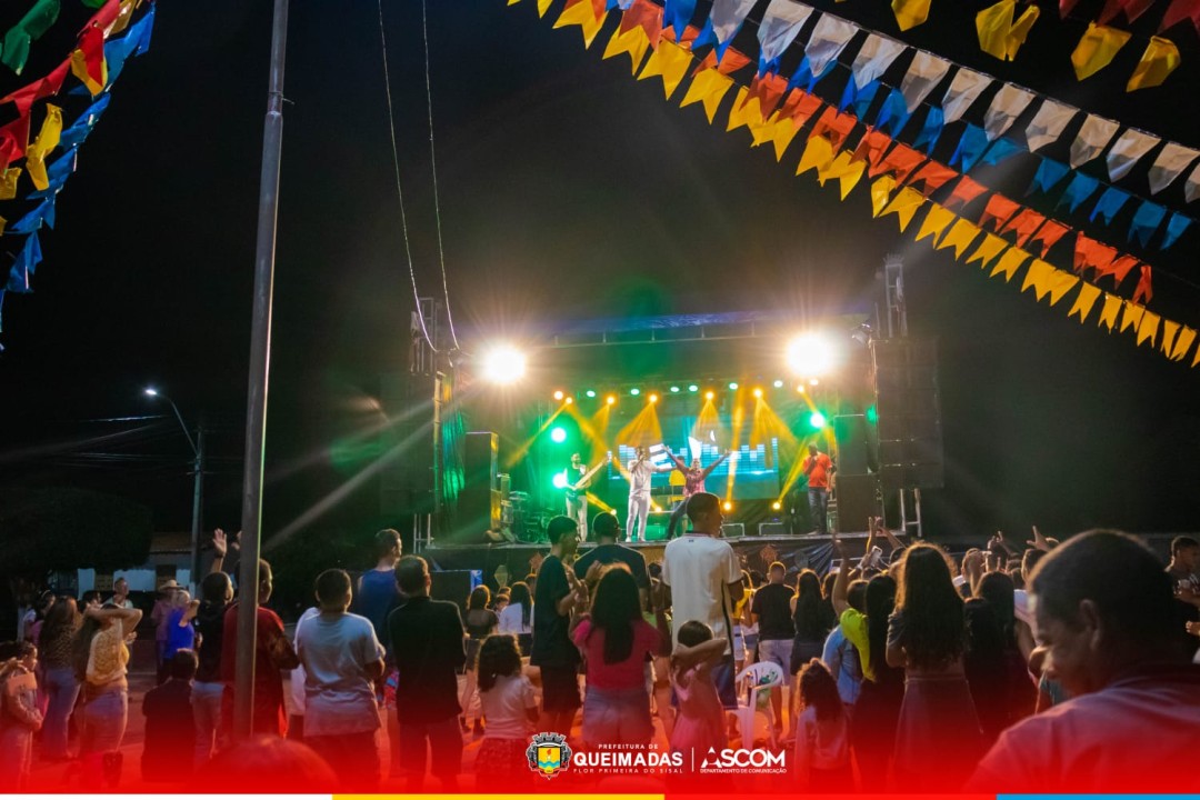 Foi realizado no último sábado (15/07), o Arraiá do Seu Vital no povoado de Alecrim.