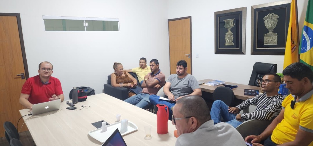 Curso de aperfeiçoamento da REDESIM.