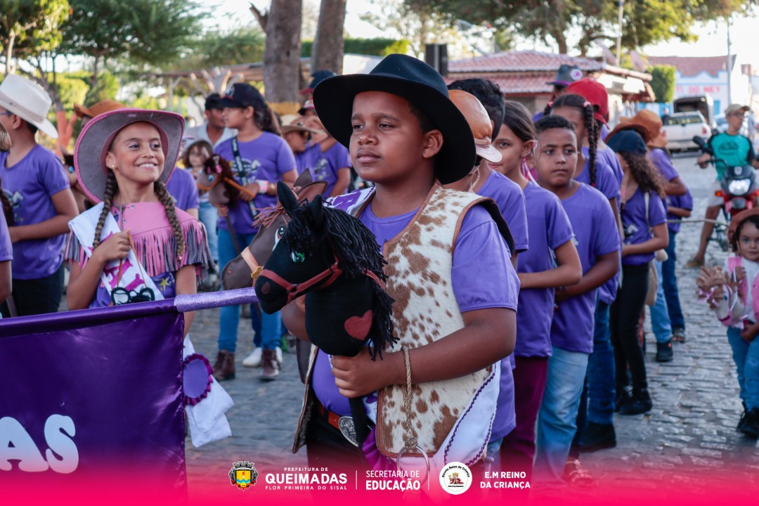 Escola Municipal Reino da Criança realiza 2ª Cavalgada de Cavalo de Pau em Riacho da Onça