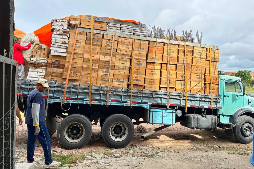 Apicultores de Queimadas são beneficiados com mais de R$170.000 em equipamentos, numa parceria CODEVASF, SENAR e SEAGRI