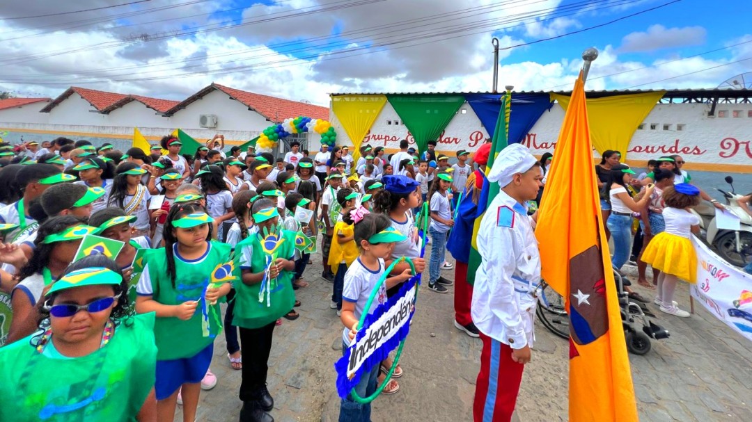 3º dia do Fogo Simbólico Municipal segue levando a chama cívica a novas escolas - CONFIRA A PROGRAMAÇÃO DESTA QUINTA-FEIRA
